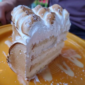 Osteria Brooklyn - Meringue cake - Italian Near Me - Brooklyn, New York Osteria Brooklyn - Meringue cake - Italian Near Me - Brooklyn, New York