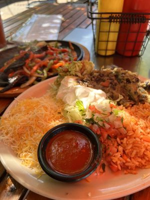 Washington Square Bar & Grill by null