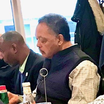 Lou Mitchell's - Reverend Jesse Jackson comes here often - Breakfast & Brunch Near Me - Chicago, Illinois