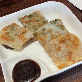 Kungfu Kitchen - scallion pancake w/ sliced beef - Dim Sum Near Me - Orlando, Florida