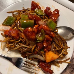 Dragon House - Cantonese sweet and sour chicken with beef chow mein