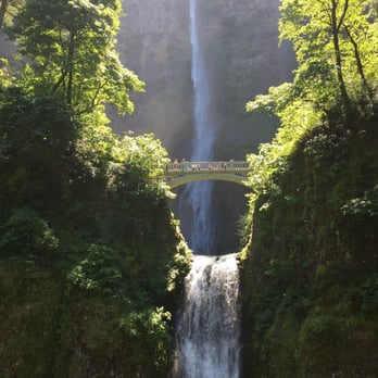Multnomah Falls - Multnomah waterfall - Hiking Near Me - Bridal Veil, Oregon