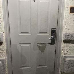 Door Door