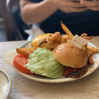 Peter Luger - The burger is bomb AF - Steakhouses Near Me - Brooklyn, New York Peter Luger - The burger is bomb AF - Steakhouses Near Me - Brooklyn, New York