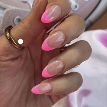 Blanc Nail Bar - Nail Salons Near Me - Knoxville, Tennessee