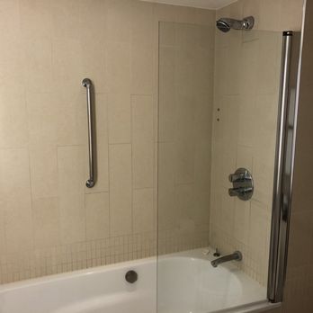 DoubleTree by Hilton - Hotels Near Me - Hounslow, XGL