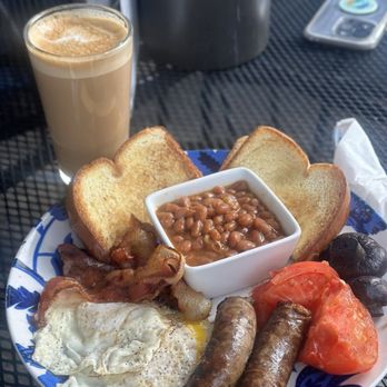 The Last Queen - Full English breakfast with Irish latte - British Near Me - Enon, Ohio