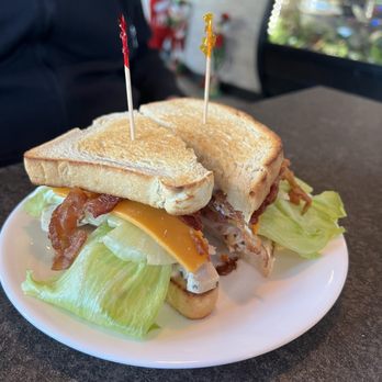 Bailey's In the Village - Turkey club was super tasty. - Canadian (New) Near Me - Qualicum Beach, British Columbia