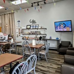 Scoops 'N Cups Café - Seating Area at Scoops N Cups Cafe