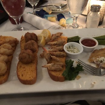 Gaido's - Seafood platter - Seafood Near Me - Galveston, Texas Gaido's - Seafood platter - Seafood Near Me - Galveston, Texas
