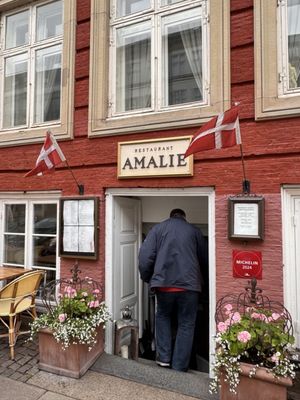 Amalie by null