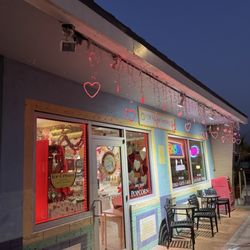 CW Fudge Factory - Storefront