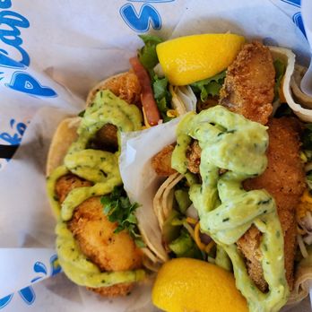 Splash Cafe - Fish tacos - American Near Me - Pismo Beach, California