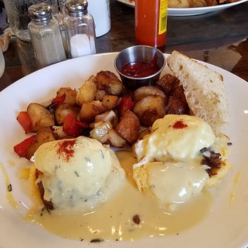 Farmer's Table - Short rib eggs benedict! - New American Near Me - La Mesa, California Farmer's Table - Short rib eggs benedict! - New American Near Me - La Mesa, California