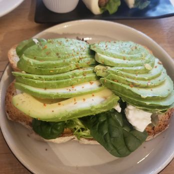 Bee Cafe - Avocado Toast - Cafes Near Me - Woodside, New York