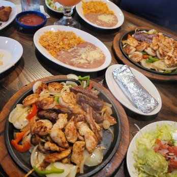 La Parrilla Mexican Restaurant - Texas Fajitas - Mexican Near Me - Macon, Georgia La Parrilla Mexican Restaurant - Texas Fajitas - Mexican Near Me - Macon, Georgia