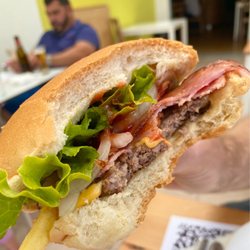 Cockpit Bar & Kitchen - Bacon cheeseburger
