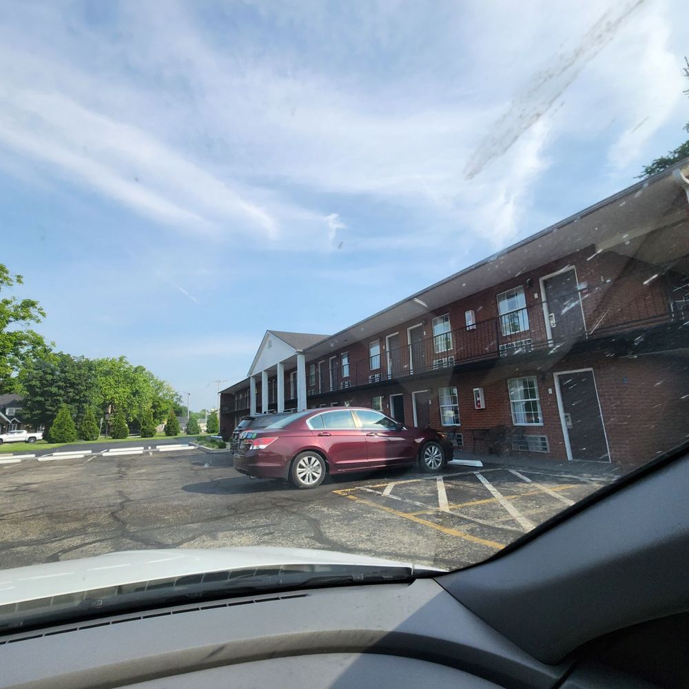 Bourbon Capital Inn - Inn - Hotels Near Me - Bardstown, Kentucky