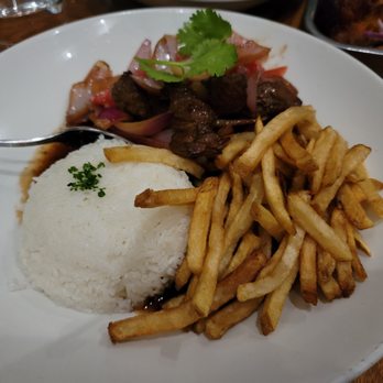Limon - Lomo Saltado - Tapas/Small Plates Near Me - Burlingame, California Limon - Lomo Saltado - Tapas/Small Plates Near Me - Burlingame, California