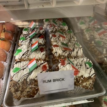 Isgro Pastries - Bakeries Near Me - Philadelphia, Pennsylvania