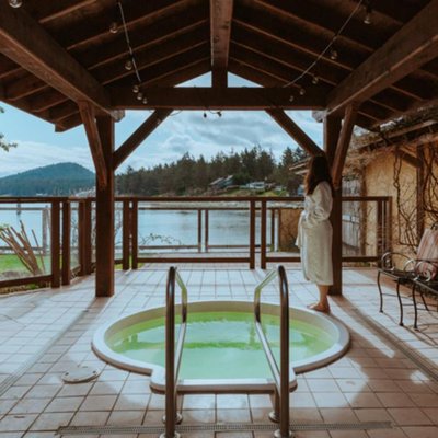 Galiano Oceanfront Inn and Spa by null