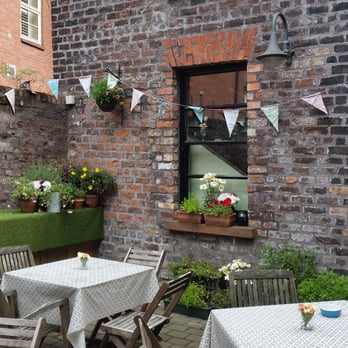 Molly's Yard - Molly's Yard's Yard :)) - Irish Near Me - Belfast, BFS