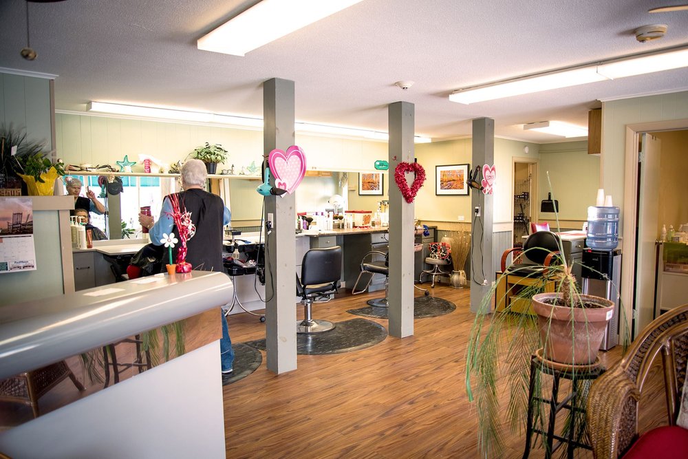 DEBS SALON Updated September 2024 130 Boon St, Narragansett, Rhode