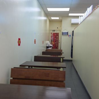 Frostcity - Inside - Desserts Near Me - Honolulu, Hawaii