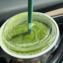 Tropical Smoothie Cafe - Detox Island Green