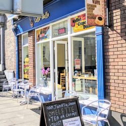 Caffe Waffe - Storefront