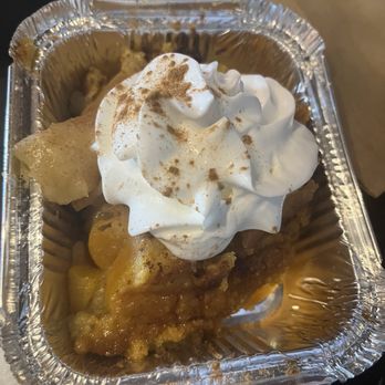 Hog & Tradition - Peach blueberry cobbler - Barbeque Near Me - Henderson, Nevada Hog & Tradition - Peach blueberry cobbler - Barbeque Near Me - Henderson, Nevada