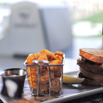 Topgolf - Brisket grilled cheese with tater tots - Sports Bars Near Me - Midvale, Utah Topgolf - Brisket grilled cheese with tater tots - Sports Bars Near Me - Midvale, Utah
