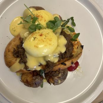 Otreat - Beef bulgolgi Benedict - Bistros Near Me - Langley, British Columbia Otreat - Beef bulgolgi Benedict - Bistros Near Me - Langley, British Columbia