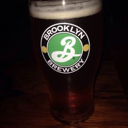 Glass Restaurant og Bar - A cold refreshing Brooklyn Lager while I wait for my food to arrive.