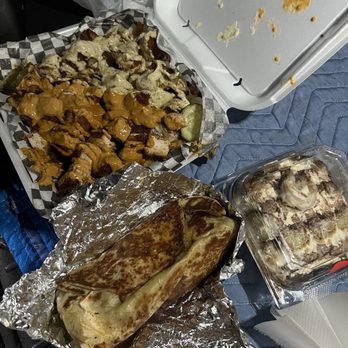 303 In the Cut - Green Chile Burrito, Tiramisu, Crackin Chicken Fries - Food Trucks Near Me - Las Vegas, Nevada