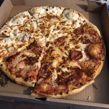 New York Giant Pizza - No toppings on pizza. Chefs in the back were not wearing masks or gloves. - Pizza Near Me - El Cajon, California New York Giant Pizza - No toppings on pizza. Chefs in the back were not wearing masks or gloves. - Pizza Near Me - El Cajon, California