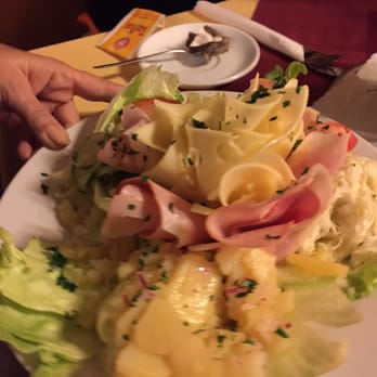 Valenta's Stammbeisl - Vegetarian salad with ham? - Austrian Near Me - Vienna, 9 Valenta's Stammbeisl - Vegetarian salad with ham? - Austrian Near Me - Vienna, 9