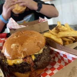 フレーバーズ 325 べティーズバーガー フレーバーズ 325 べティーズ