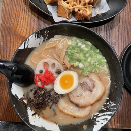 Hiroshi Tonkotsu Ramen