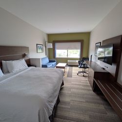 Holiday Inn Express Wilmington - Porters Neck