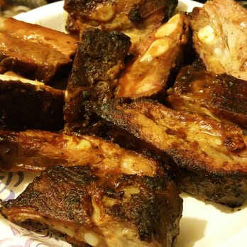 Mom's Bar-B-Que - Barbeque Near Me - Los Angeles, California