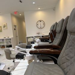 Vip nails & spa - Chairs just emptied out next to us, come get a pedicure!