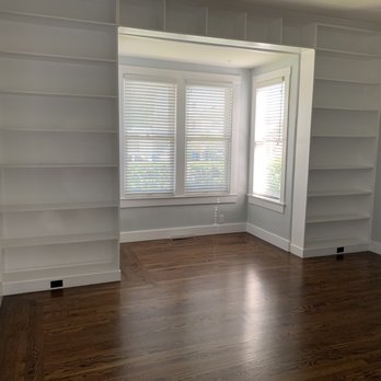Mariposa Designs - a empty room with a window - General Contractors Near Me - Alameda, California