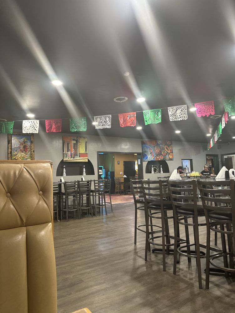 Los Dos Hermanos Restaurant