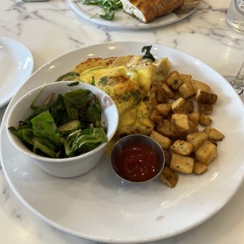 La Belle Vie Kitchen - Spinach and shrimp crepes - French Near Me - Suwanee, Georgia La Belle Vie Kitchen - Spinach and shrimp crepes - French Near Me - Suwanee, Georgia