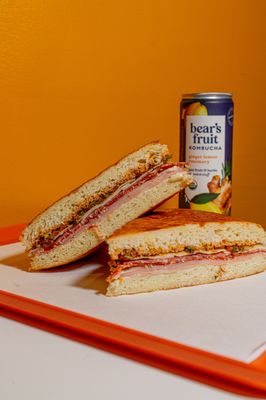 Shorty’s Deluxe by null