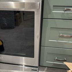 DS Contracting - Brand‑new induction oven returned with dents after contractor removed it from my home for 'safe keeping