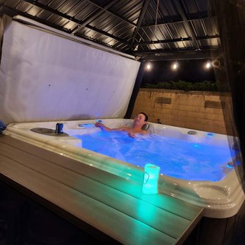 Aqua Paradise - Sundance Spas - Mission Viejo - Hot Tub & Pool Near Me - Mission Viejo, California
