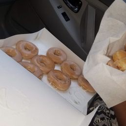 Dozen. Glazed. HOT. Dozen. Glazed. HOT.