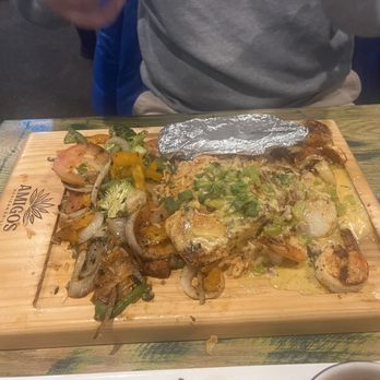 Amigos Mexican Grill - Roberto's Especial - Mexican Near Me - Laurel, Maryland Amigos Mexican Grill - Roberto's Especial - Mexican Near Me - Laurel, Maryland